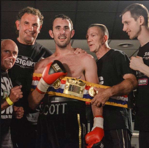 Westgarth (centre) won seven of his 10 fights