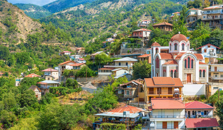 ÎÎ¹Î±ÏÎ¬Î½ÎµÎ¹Î± 39 Î±ÏÏ 51: panoramic view of the village Moutoullas. Nicosia district. Cyprus