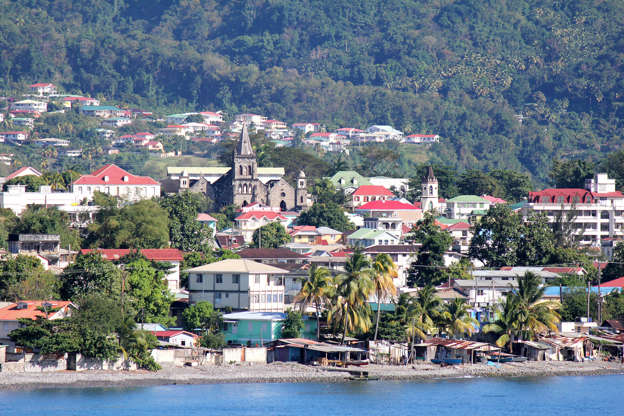 ÎÎ¹Î±ÏÎ¬Î½ÎµÎ¹Î± 16 Î±ÏÏ 51: Roseau is the capital of the tropical, Caribbean island of Dominica.