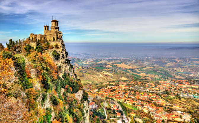 ÎÎ¹Î±ÏÎ¬Î½ÎµÎ¹Î± 34 Î±ÏÏ 51: Guaita, the First Tower of San Marino