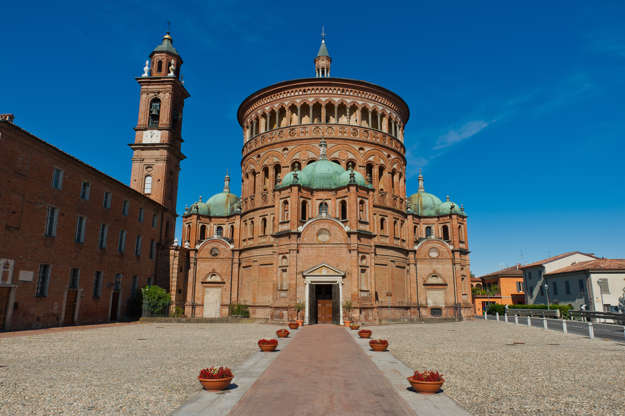 ÎÎ¹Î±ÏÎ¬Î½ÎµÎ¹Î± 2 Î±ÏÏ 28: CAPTION: Santa Maria della Croce church in Crema, Italy