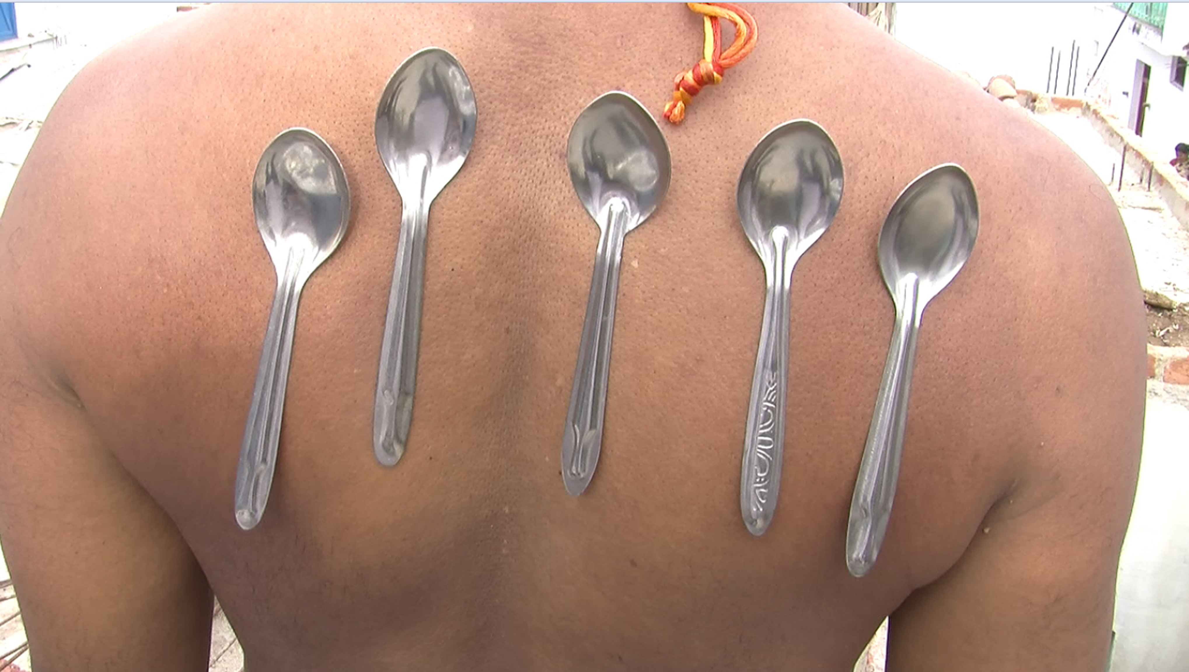 åç 6 /å± 25 å¼µ