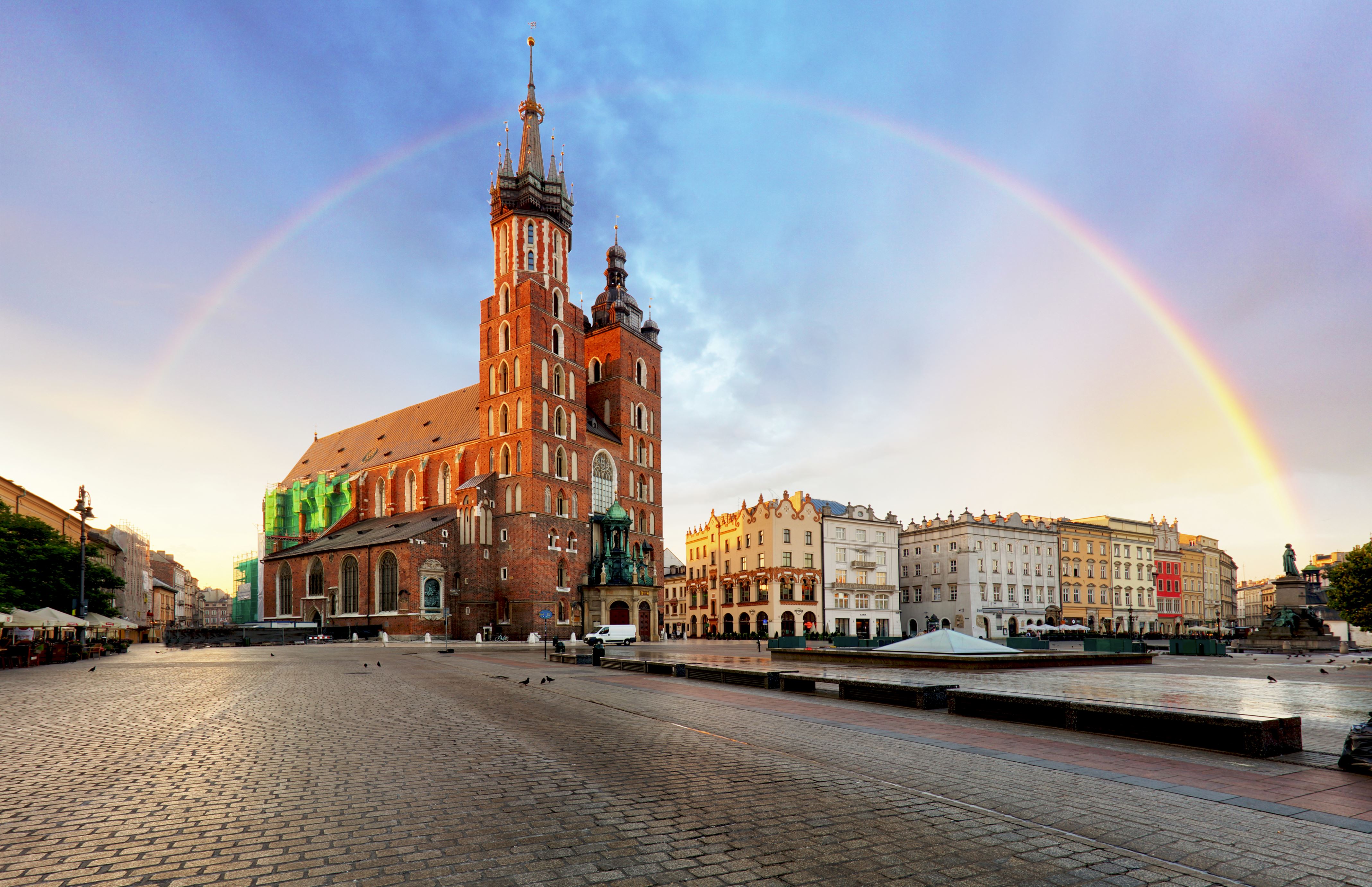 幻灯片 14 - 3: krakow market square with rainbow, poland