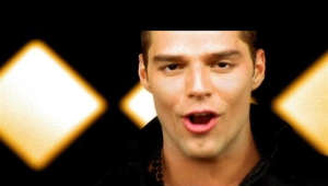 Ricky Martin's official music video for 'Livin' La Vida Loca'. Click to listen to Ricky Martin on Spotify: http://smarturl.it/RMartinSpot?IQid=R...

As featured on Ricky Martin. Click to buy the track or album via iTunes: http://smarturl.it/RMRMiTunes?IQid=RMLVL
Google Play: http://smarturl.it/RMLVLPlay?IQid=RMLVL
Amazon: http://smarturl.it/RMRMAm?IQid=RMLVL

More from Ricky Martin
La Mordidita: https://youtu.be/lBztnahrOFw
Adios: https://youtu.be/JluQoTEg2gU
Vida: https://youtu.be/a3I7wBck0e4

More Great Ultimate Hits of The Noughties videos here: http://smarturl.it/Ultimate00?IQid=RMLVL

Follow Ricky Martin
Website: http://www.rickymartinmusic.com/
Facebook: https://www.facebook.com/RickyMartinO...
Twitter: https://twitter.com/Ricky_Martin
Instagram: https://instagram.com/ricky_martin/

Subscribe to Ricky Martin on YouTube: http://smarturl.it/RMartinSub?IQid=RMLVL
---------

Lyrics:

Upside, inside out she's livin la vida loca 
She'll push and pull you down, livin la vida loca 
Her lips are devil red and her skin's the color mocha 
She will wear you out livin la vida loca Come On! 
Livin la vida loca, Come on! 
She's livin la vida loca."