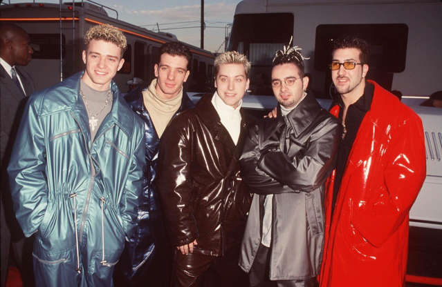 Diapositiva 5 de 101: For a brief moment in a deliriously innocent pre-9/11 period in American historyâ??when *NSYNC (above) reigned supreme and Jim Carrey was a serious film actorâ??it was the norm for men to put the styling equivalent of cupcake icing in their hair. What a time to be alive! And for more on the go-go 90s, donâ??t miss these 30 Hilarious Jokes from the 1990s That Will Stoke Your Nostalgia. 