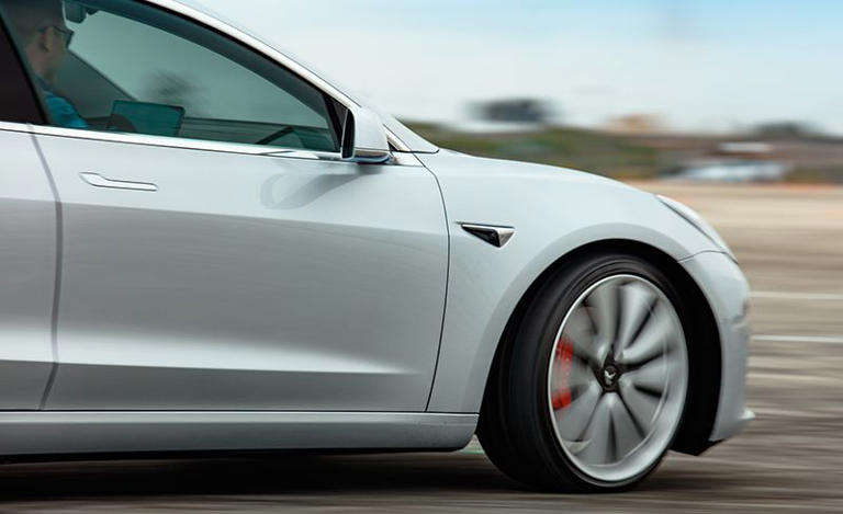 The Tesla Model 3 Performance Skips Ludicrous Acceleration for ...
