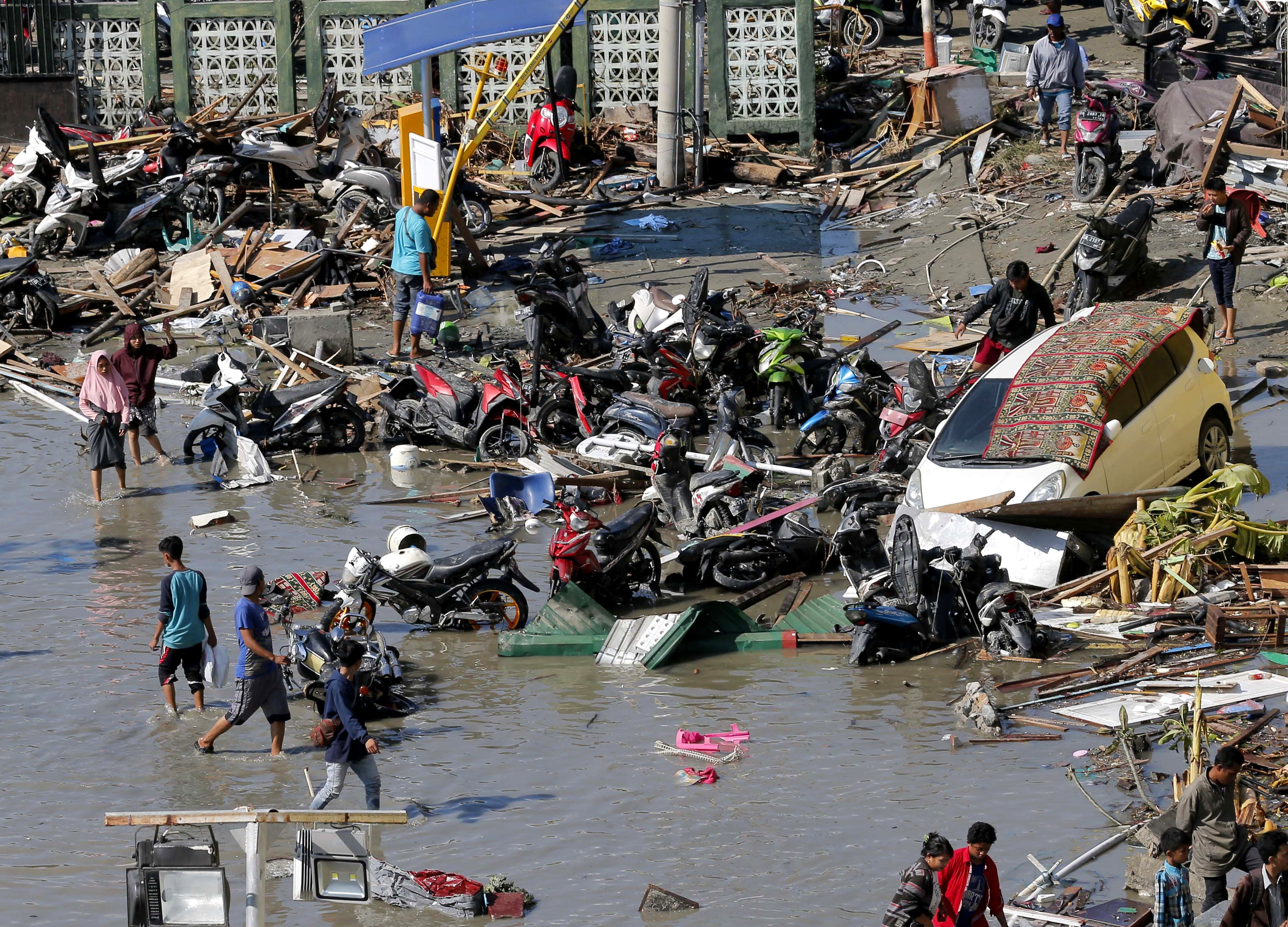 The Latest Fate Of Beach Festival Goers Unknown Since Quake