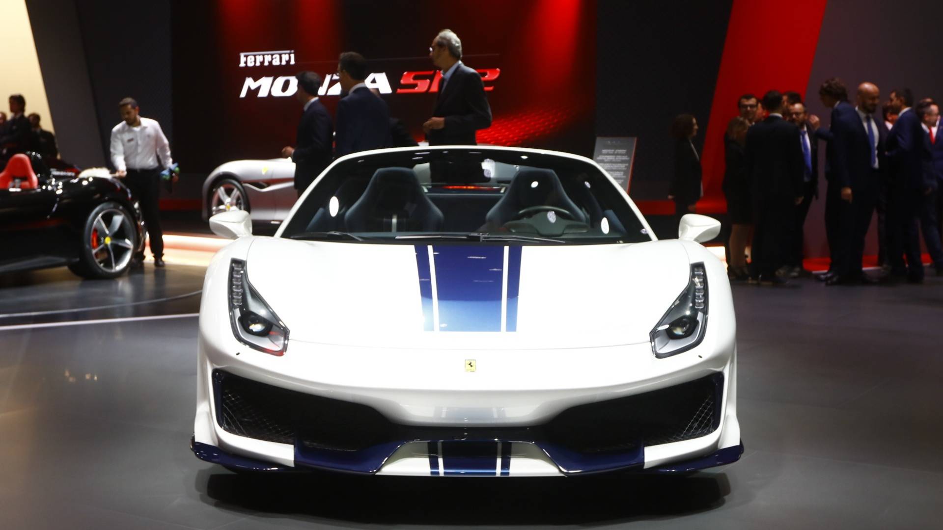 Ferrari 488 Pista Spider Gets Full Tech Specs Rundown In Paris