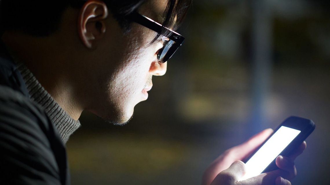 中高年男性が軒並みハマる 孤独 という宗教 日本は世界一の 不機嫌大国 だ