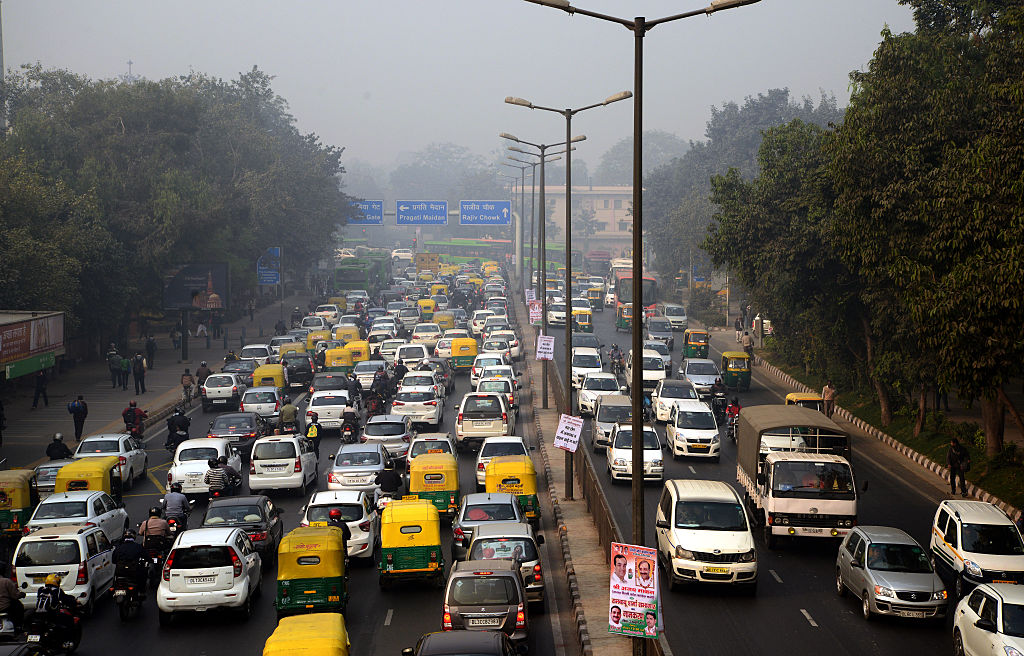 Private cars may be pulled off Delhi roads to tackle smog