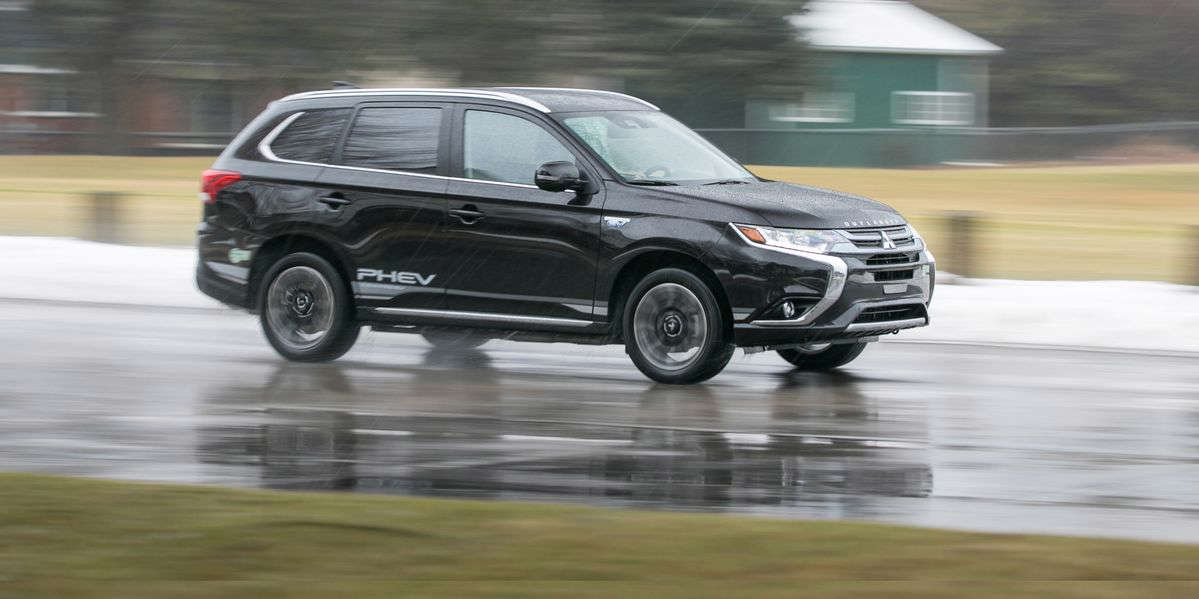 2018 Mitsubishi Outlander Changes Plug In Hybrid Price >> 2018 Mitsubishi Outlander PHEV Plug-In Hybrid 2018 Mitsubishi Outlander Changes Plug In Hybrid Price >> 2018 Mitsubishi Outlander PHEV Plug-In Hybrid