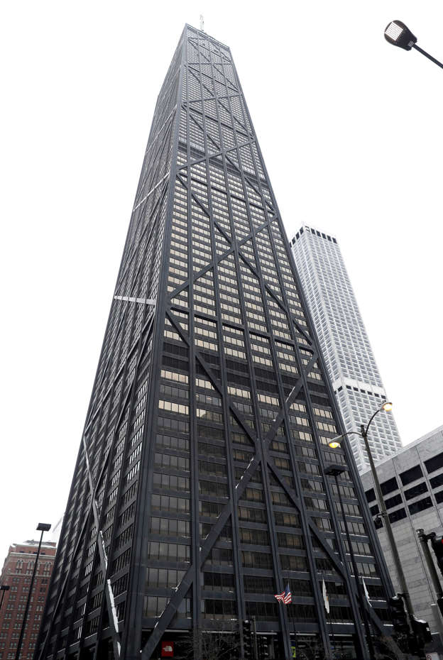 Going Down Chicago Skyscraper Elevator Plunges 84 Floors After