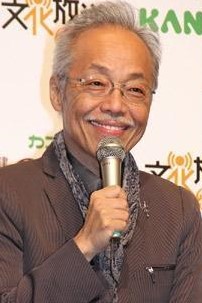 兒子在女廁二度盜攝日本元老歌手鬧家變