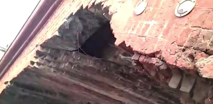 Heritage bridge near Kashmere Gate suffers heavy damage