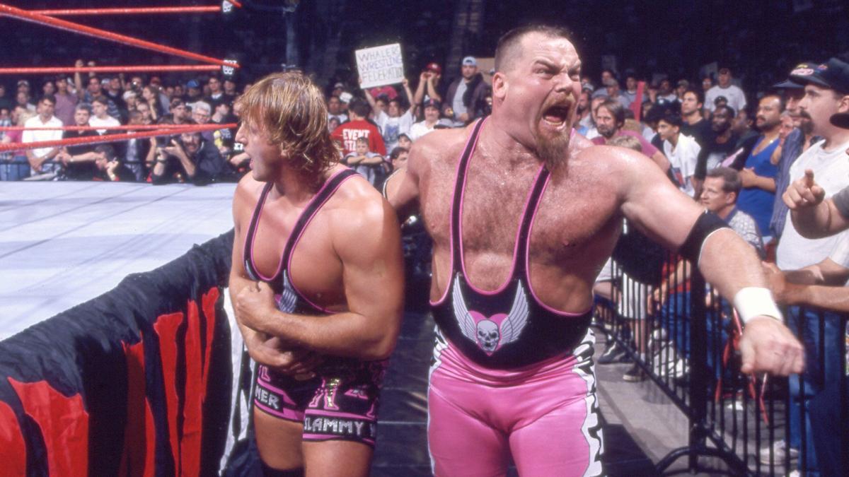 Diapositiva 26 de 60: Jim Neidhart (12 de agosto) - Uno de los luchadores mÃ¡s importantes de la WWC, ha muerto a los 63 aÃ±os a causa de un accidente domÃ©stico. Una caÃ­da es su casa que le costÃ³ la vida. Al parecer tambiÃ©n padecÃ­a alzheimer.