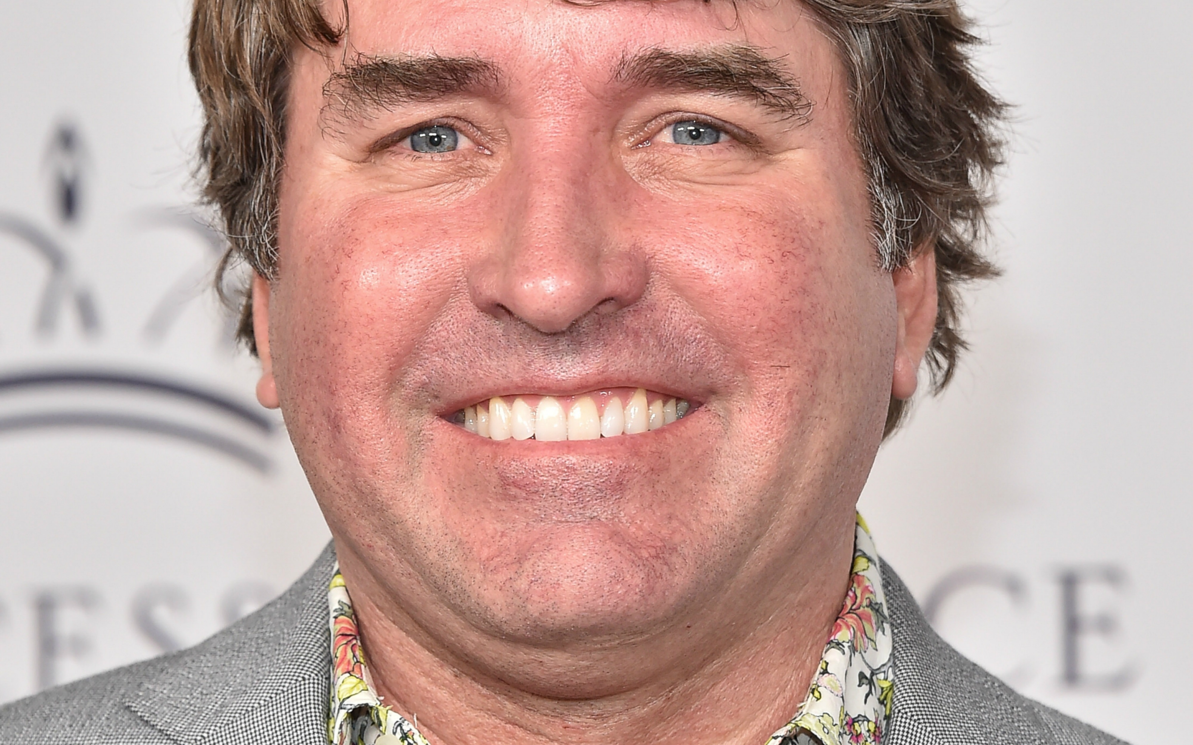 Diapositiva 2 de 60: Stephen Hillenburg (27 de noviembre) - Creador de 'Bob Esponja', padecÃ­a esclerosis lateral amiotrÃ³fica (ELA). Era Nickelodeon la encargada de comunicar el fallecimiento del animador a la temprana edad de 57 aÃ±os.