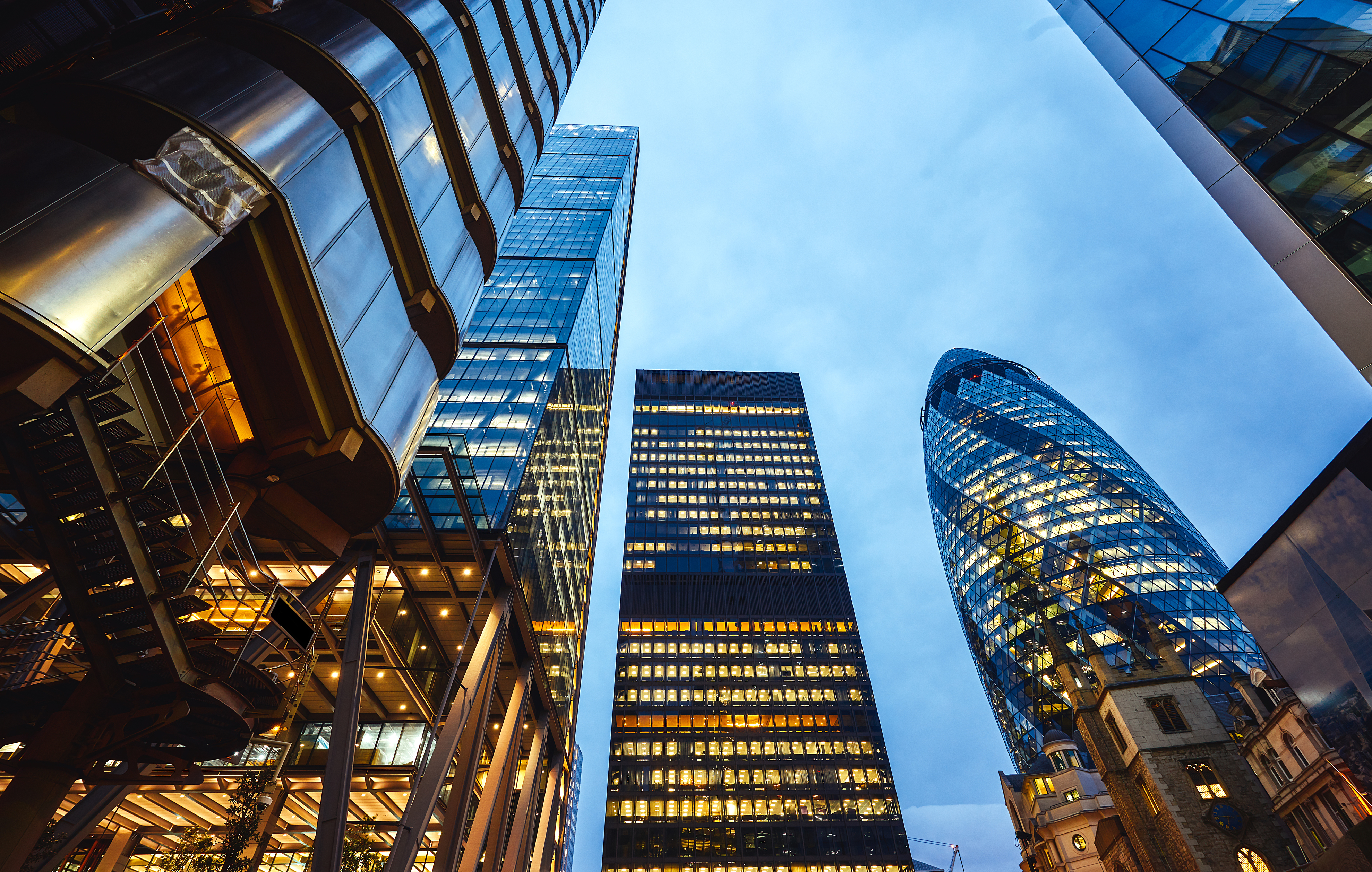 Uk Financial Services Sector Shifts 800bn In Assets To Europe Ey - 