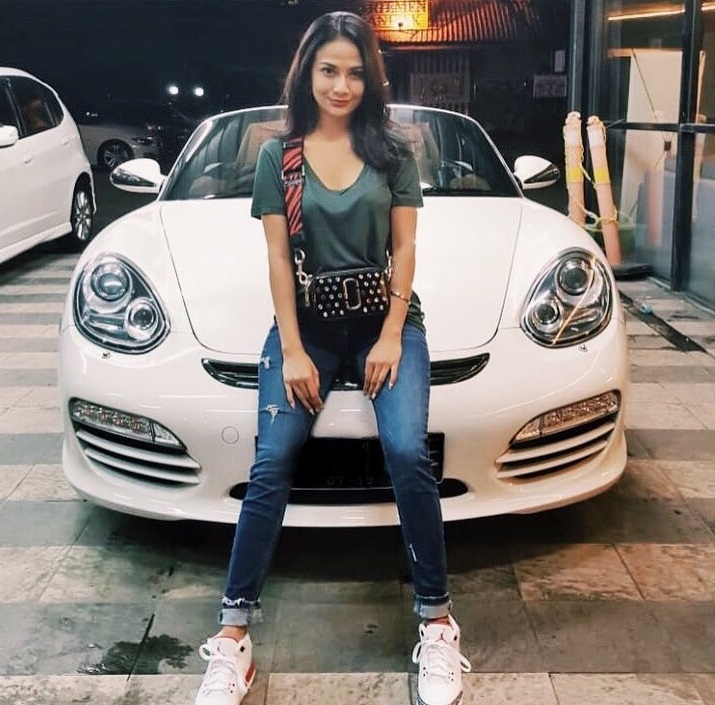  Mobil Mewah Vanessa Angel  Harganya Lebih dari Rp 800 Jutaan