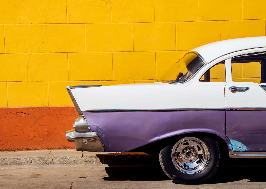 クラシックカーが走る街 キューバの首都ハバナ