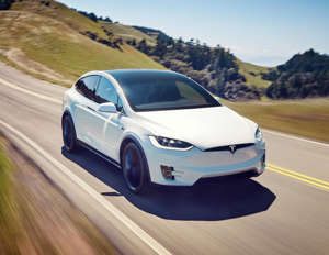 2019 Tesla Model X Standard Range Photos And Videos Msn Autos