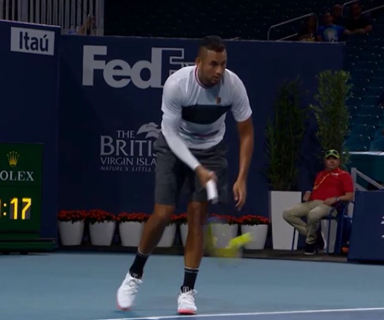VIRAL: Miami Masters: De novo! Kyrgios faz "Ace" sacando por baixo