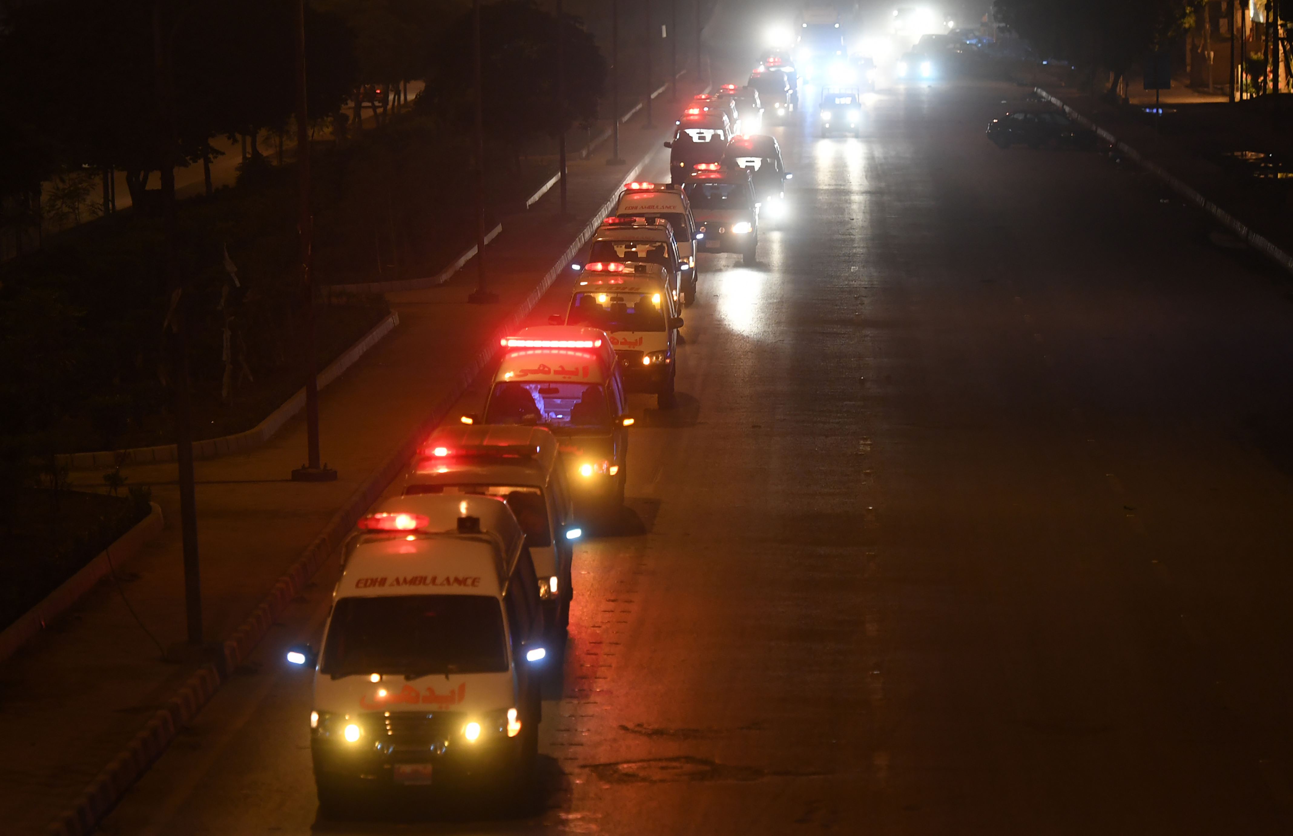 Feature Faster Cheaper Greener Pakistanis Turn To Car Pooling Service - 