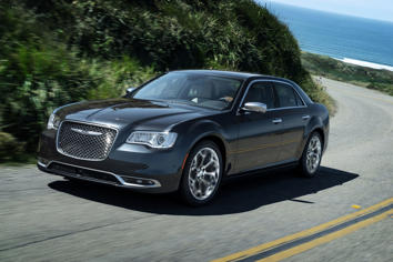 Research 2020
                  Chrysler 300 pictures, prices and reviews