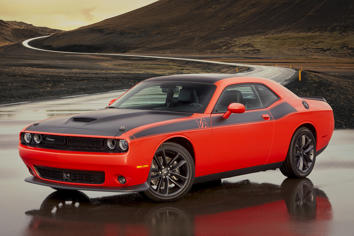 Research 2020
                  Dodge Challenger pictures, prices and reviews