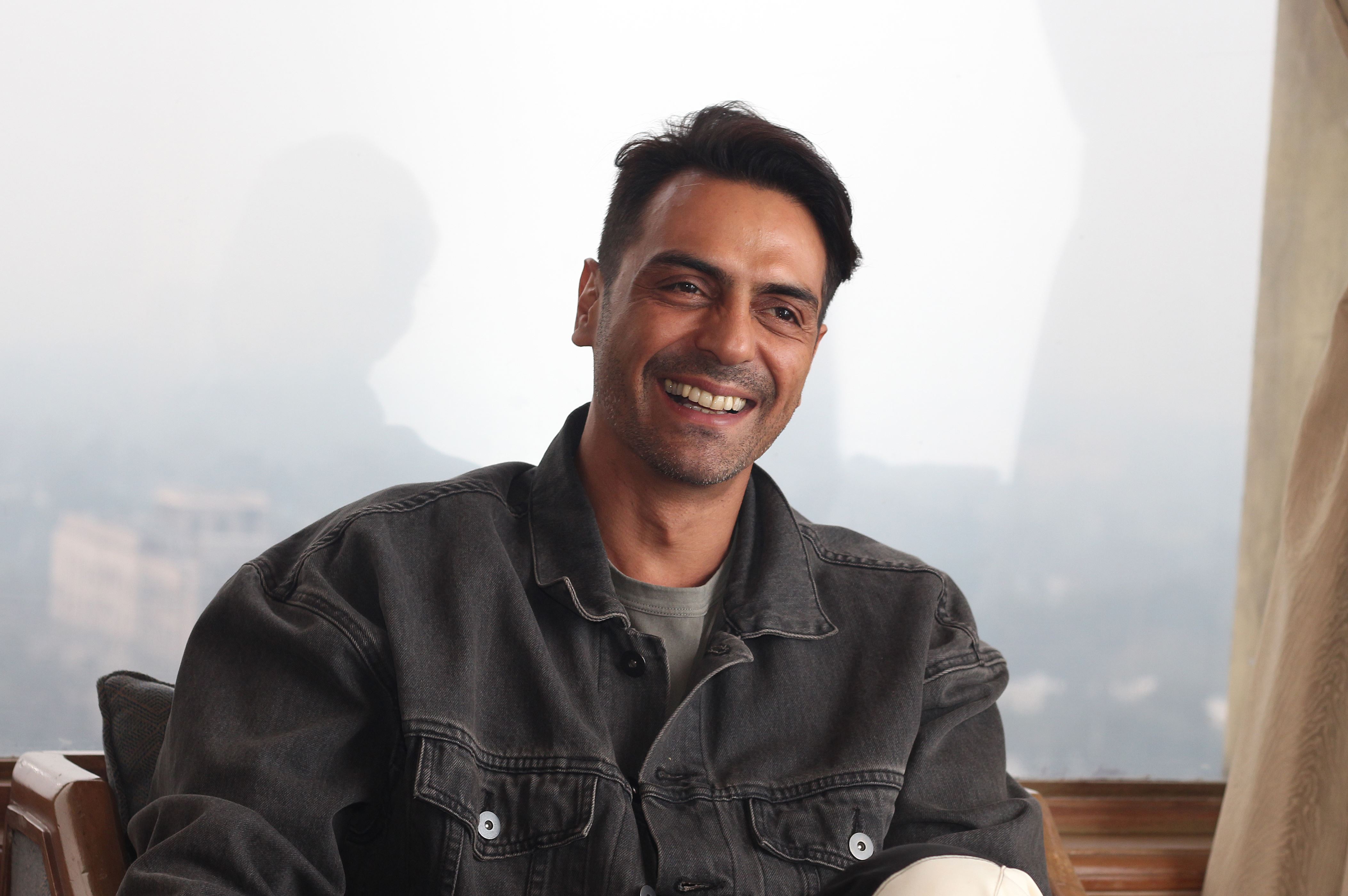 Arjun Rampal Announces Girlfriend Gabriella Demetriades S Pregnancy