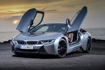 Research 2020
                  BMW i8 pictures, prices and reviews