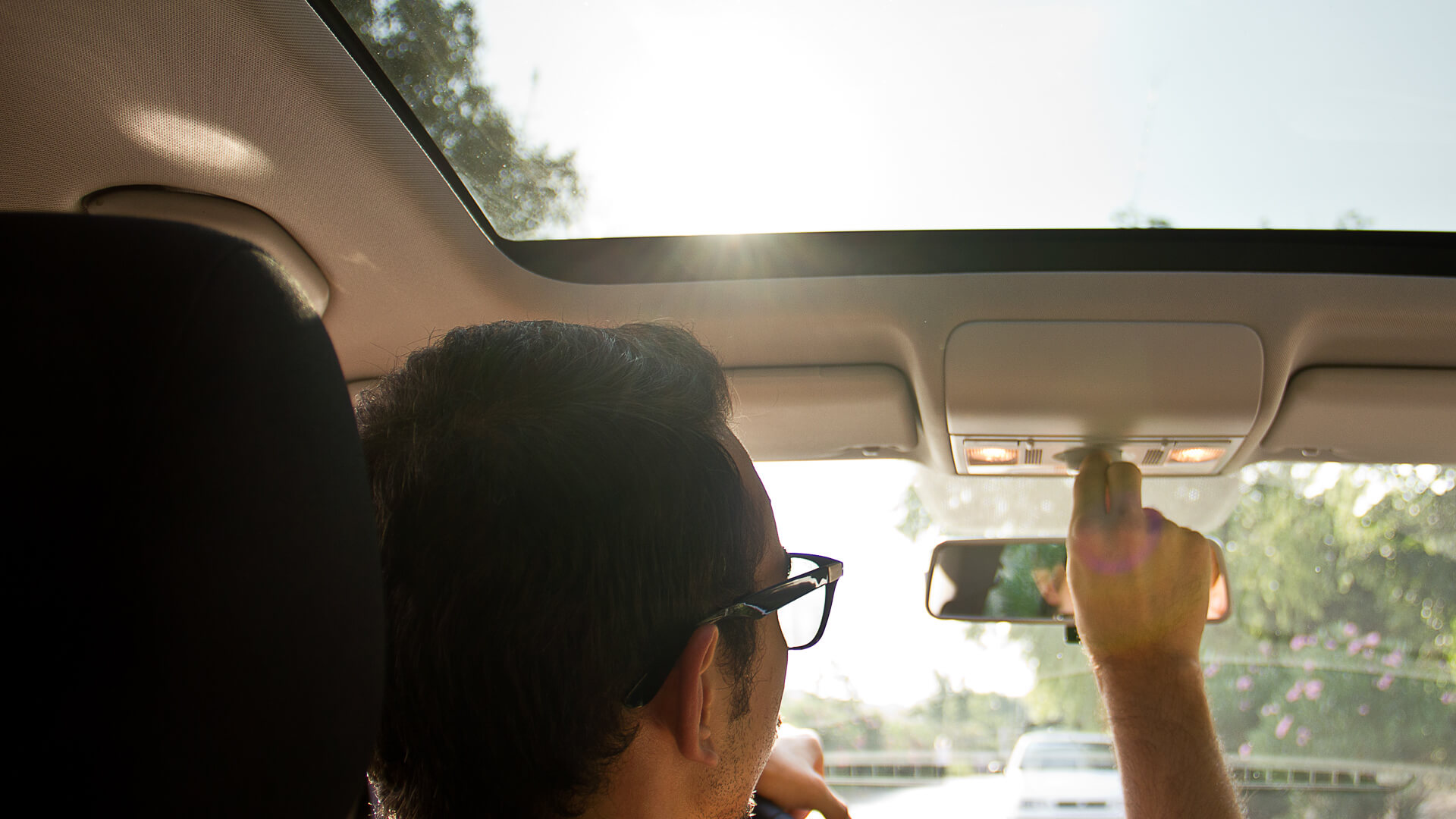 25 Sneaky Car Dealership Tricks To Watch Out For