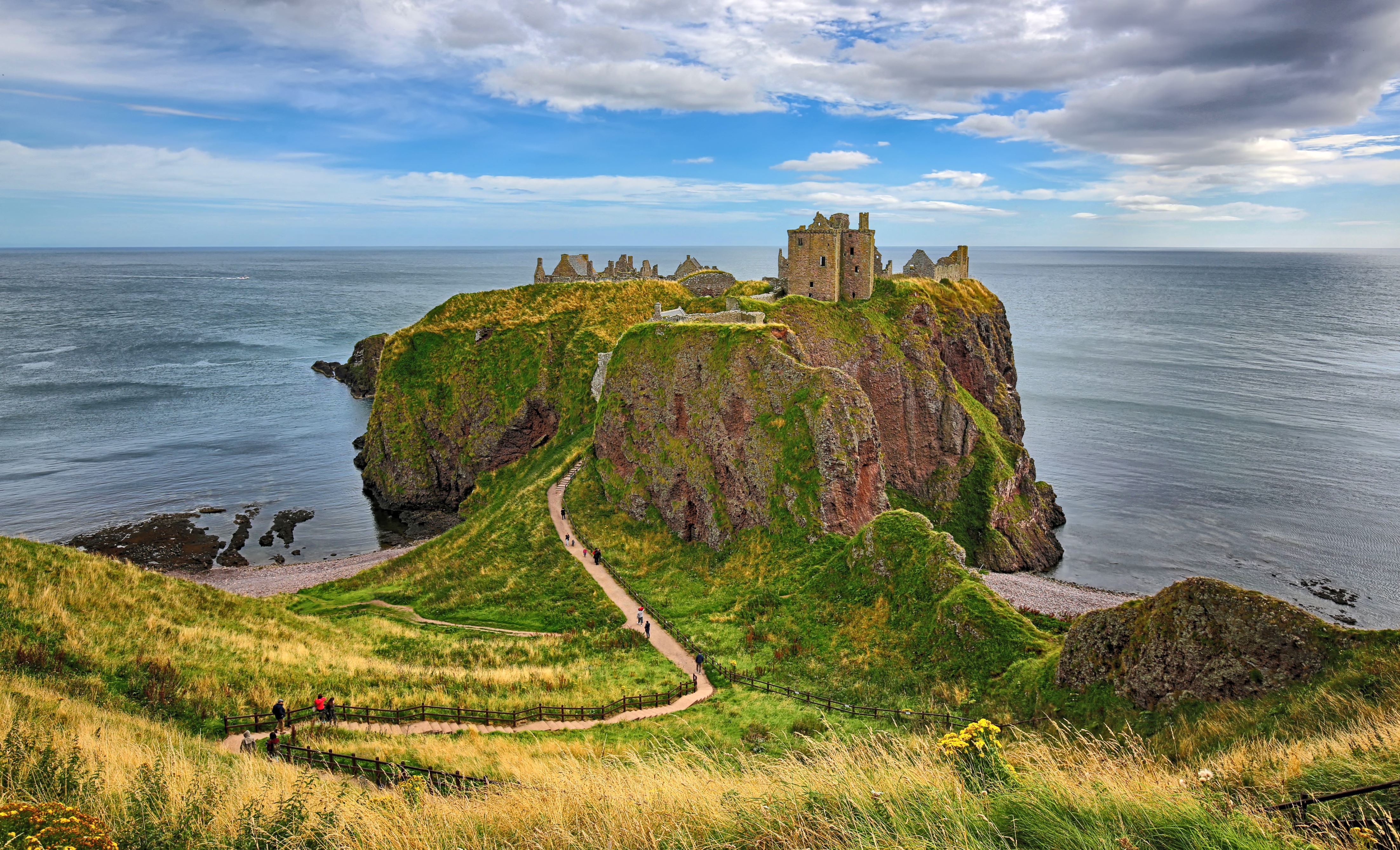 Beautiful Abandoned Castles Around The World