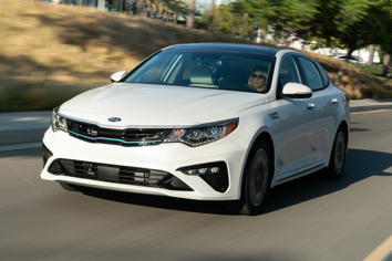 Research 2020
                  KIA Optima Hybrid/Plug-in Hybrid pictures, prices and reviews