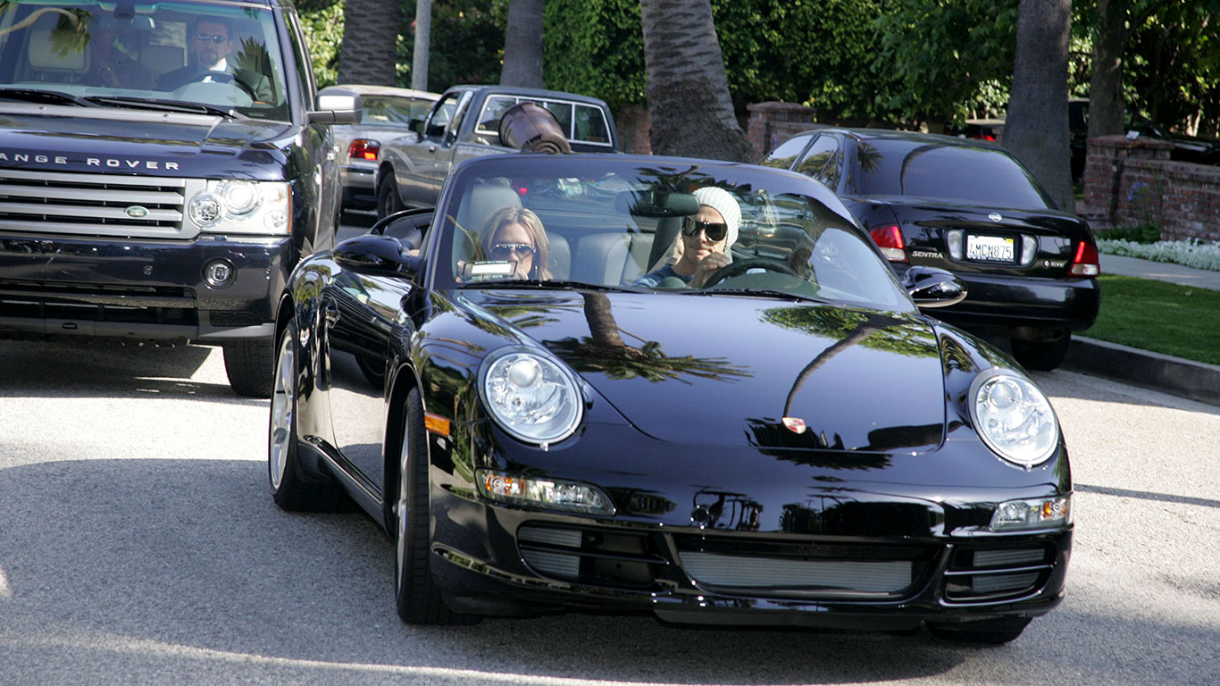 高級車集結 デビッド ベッカムの愛車コレクション