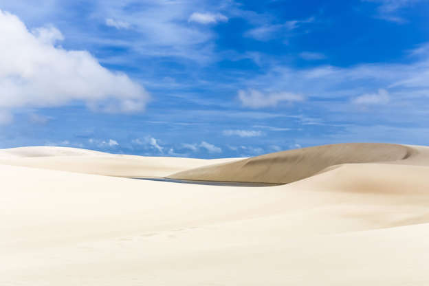 ÎÎ¹Î±ÏÎ¬Î½ÎµÎ¹Î± 32 Î±ÏÏ 35: Desert that turns into a beach