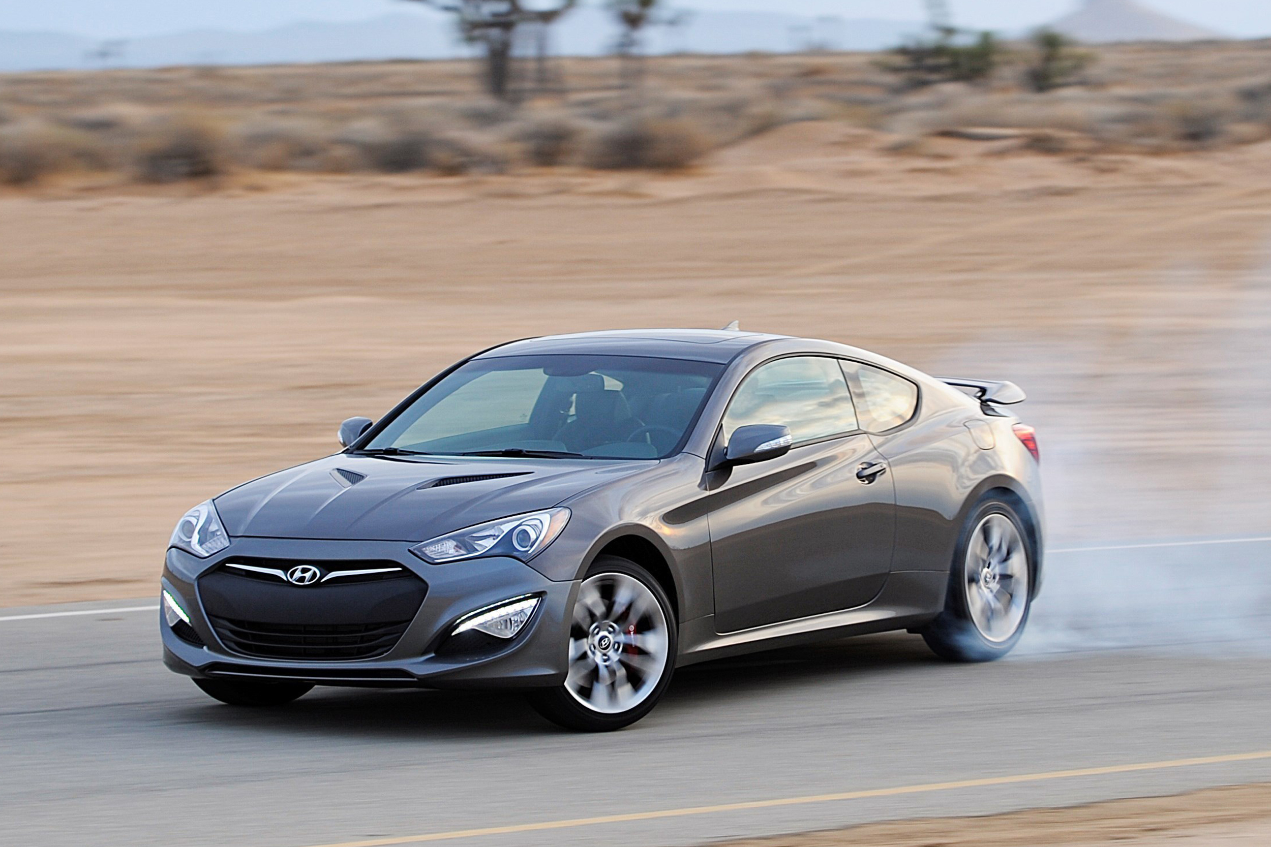 2016 Hyundai Genesis Coupe 3 8 8 Speed A T Photos And Videos Msn