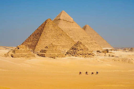Diapositiva 41 de 46: Las pirámides de Guiza