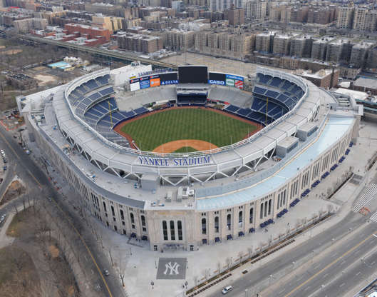 ÎÎ¹Î±ÏÎ¬Î½ÎµÎ¹Î± 4 Î±ÏÏ 21: Yankee Stadium