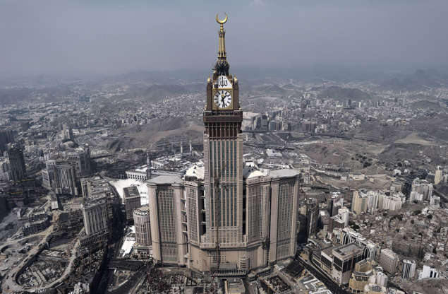 ÎÎ¹Î±ÏÎ¬Î½ÎµÎ¹Î± 20 Î±ÏÏ 21: Abraj Al-Bait Towers