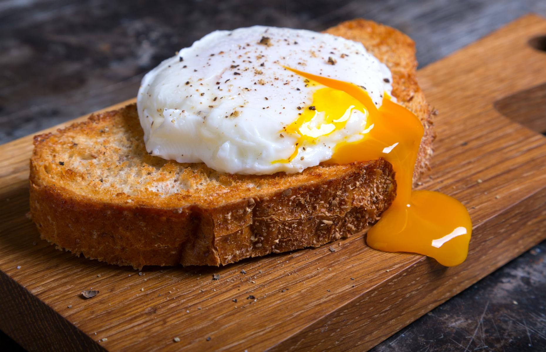 Slide 22 of 26: The breakfast staple just got a whole lot more exciting. It turns out egg yolks are jam-packed full of choline - an essential nutrient that helps with cell signalling - and phosphatidylserine, which has been found to boost short-term memory.