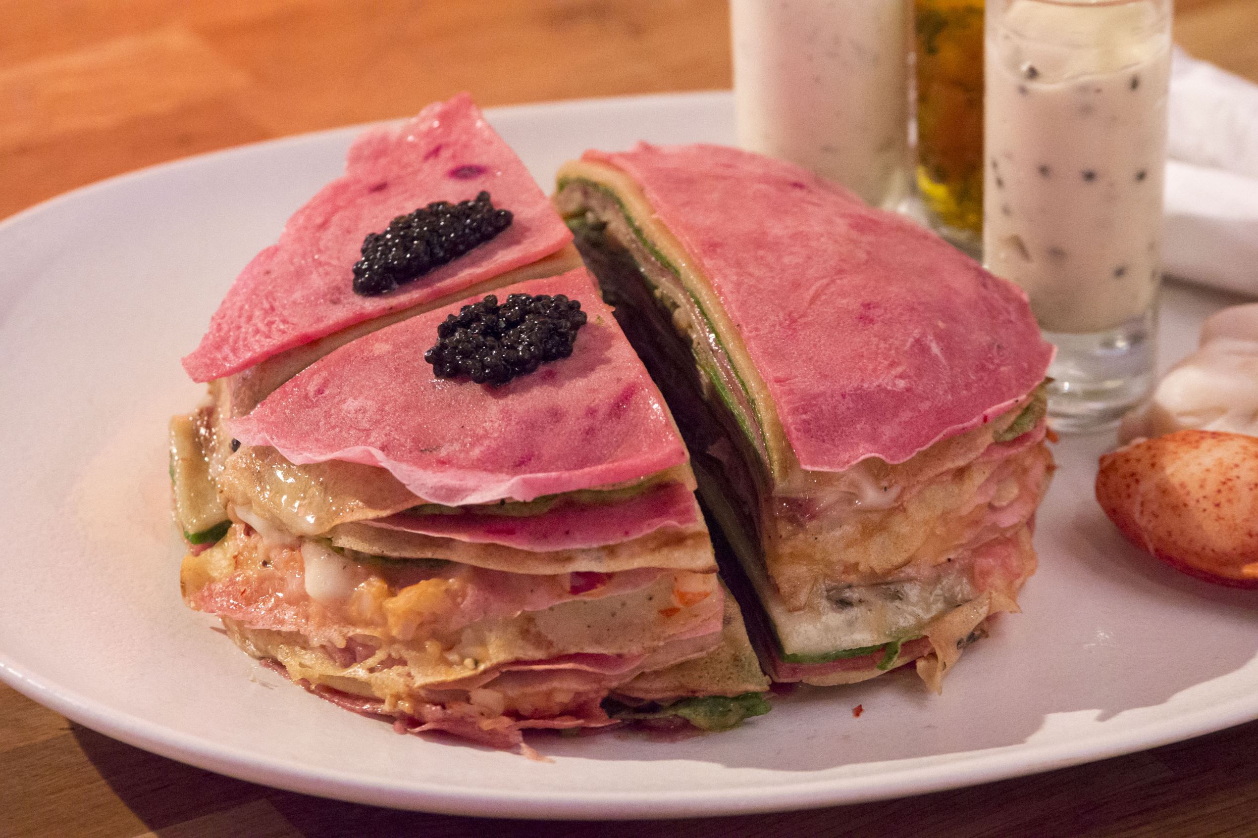 الشريحة 2 من 15