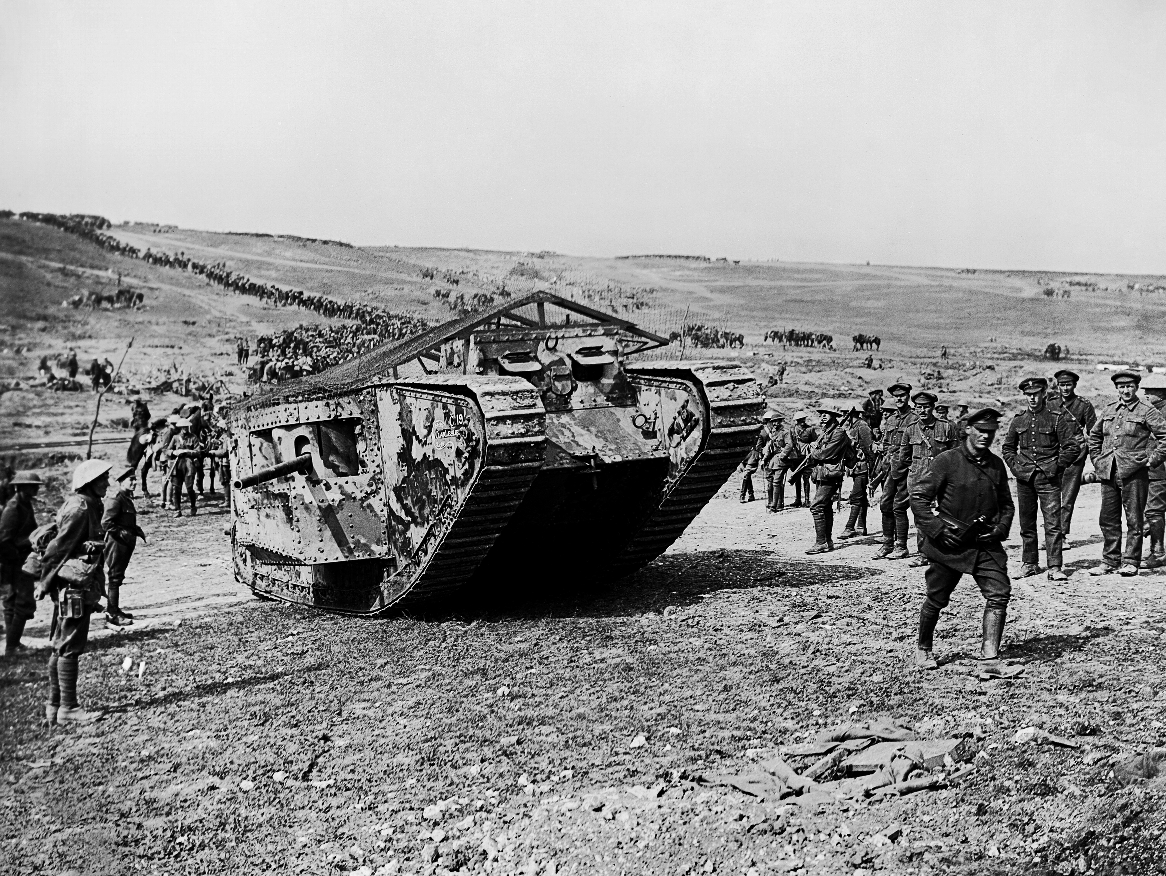 Первое танковое. Танки первой мировой войны 1914-1918. Битва на сомме. M3 lee танк. Первое танковое.