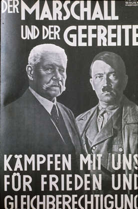 Diapositiva 12 de 17: Adolf Hitlers Mitgliedskarte der D.A.P. (Deutsche Arbeiter-Partei) mit der Nummer 555 (Photo by - Archiv Gerstenberg/ullstein bild via Getty Images)