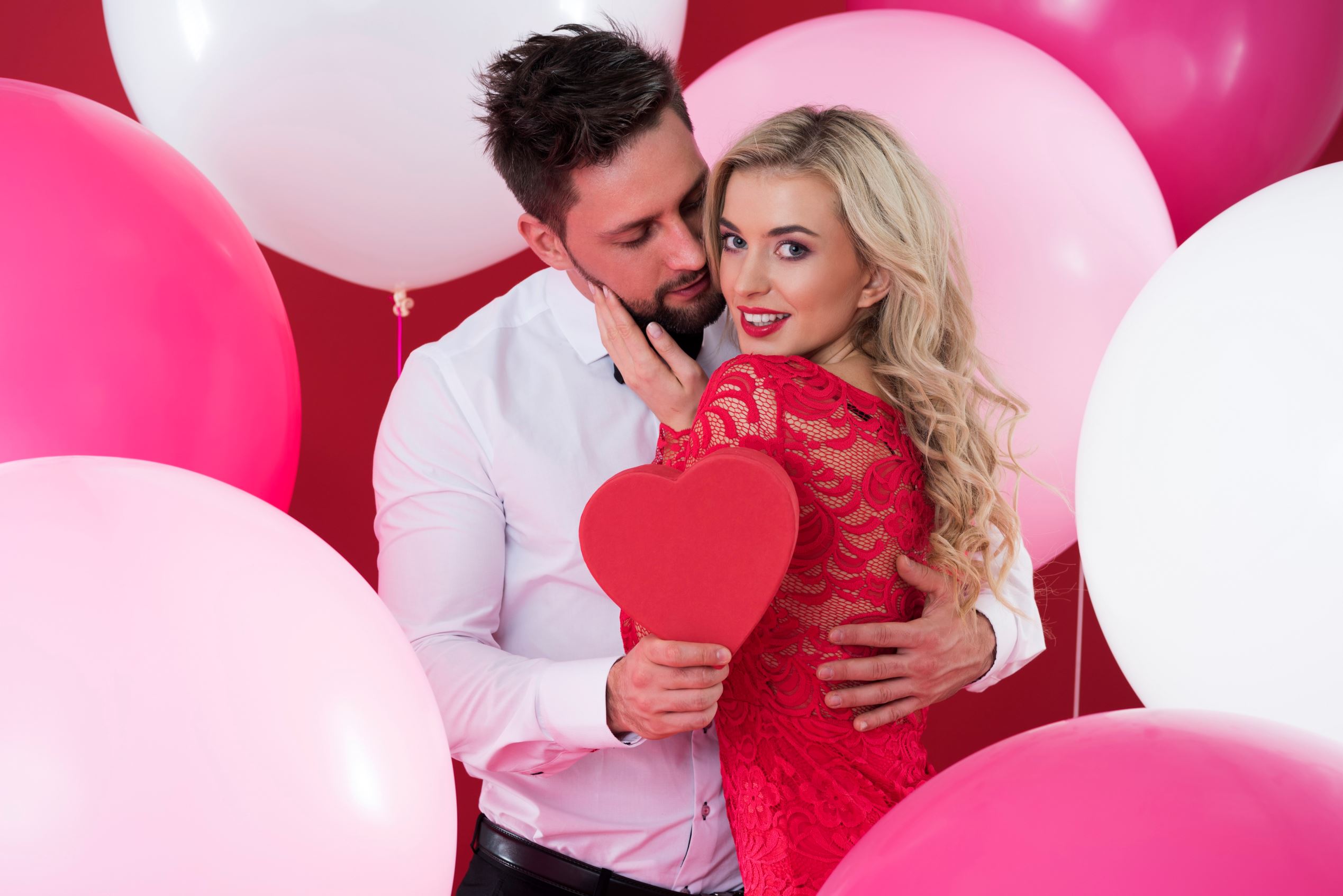 意中の人を誘うなら 12星座別おすすめデートプラン